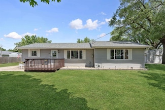 511 E Cedar St, Quasqueton, IA 52326