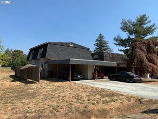 145 D St Unit 7, Riddle, OR 97469