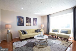 9816 Woodberry St, Lanham, MD 20706