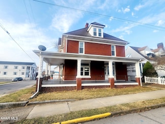 320 Poplar St, Roaring Spring, PA 16673