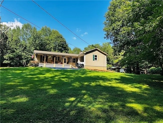 368 Dixon Rd, Demorest, GA 30535
