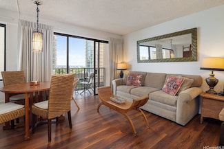 2140 Kuhio Ave Unit 1103, Honolulu, HI 96815