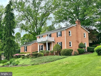 1517 Tuba Ct, Vienna, VA 22182