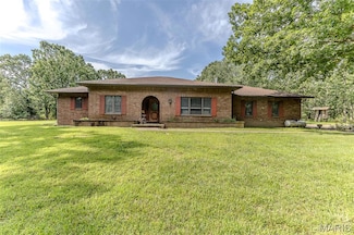 30672 Highway Bb, Lebanon, MO 65536