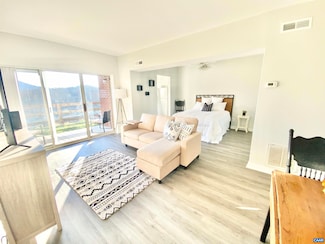 1608 Monticello Ave, Charlottesville, VA 22902