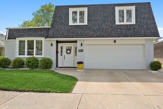 6912 N Minnetonka Ave, Chicago, IL 60646