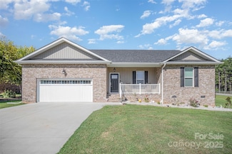 104 Postell Dr, Statesville, NC 28625