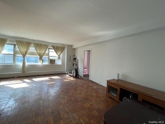 3 Fordham Hill Oval Unit 4G, Bronx, NY 10468