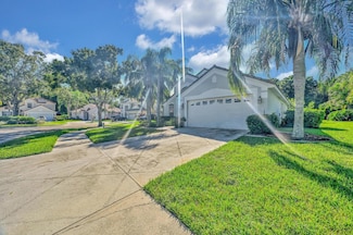 562 SW Saint Martins Cove, Port Saint Lucie, FL 34986