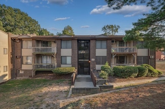 361 Skyline Dr, Pomona, NY 10970