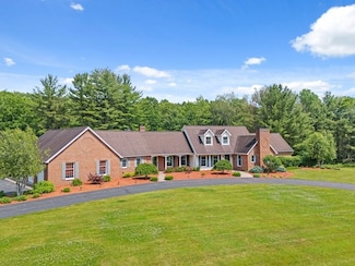 320 Stratmill Rd, Binghamton, NY 13904