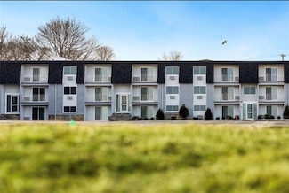 151 Ocean Rd Unit 20, Narragansett, RI 02882