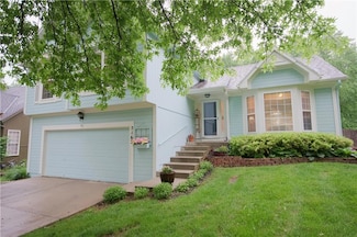 5162 Roundtree St, Shawnee, KS 66226