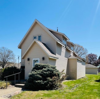 63 W 6th St, Peru, IN 46970
