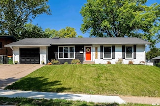 2846 Kelling St, Davenport, IA 52804