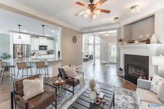 1907 Weatherly Cir SW, Decatur, AL 35603