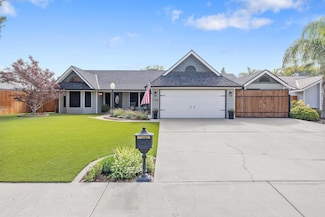1430 S Hillcrest Dr, Visalia, CA 93292