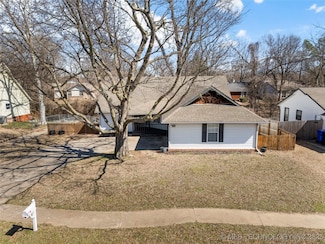 5205 S Lions Ave, Broken Arrow, OK 74011