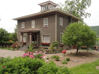 8062 State Route 245, Naples, NY 14512