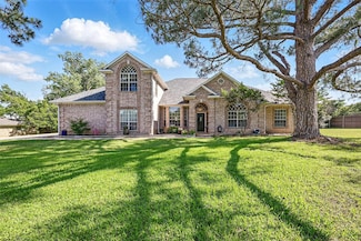 610 Cross Timbers Dr, Lewisville, TX 75077
