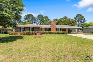 214 Markwood Dr, Warner Robins, GA 31093