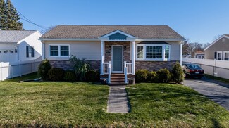 332 Oliver St, New Bedford, MA 02745