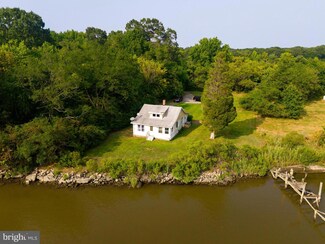 1337 W River Rd, Shady Side, MD 20764