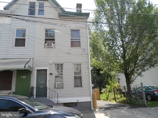 135 Fountain Ave, Trenton, NJ 08618
