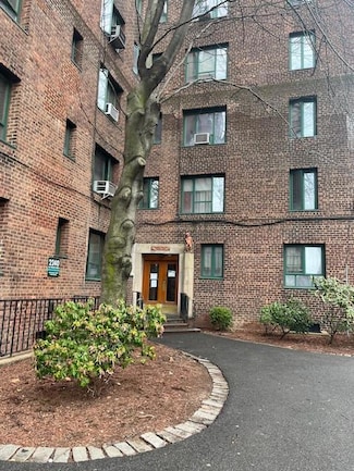 2240 E Tremont Ave Unit 1H, Bronx, NY 10462