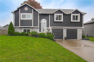 11609 N Manning Ave, Kansas City, MO 64157