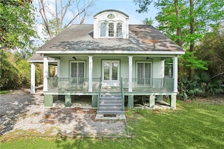 91 Colonial Club Dr, New Orleans, LA 70123