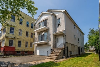 303-305 W Runyon St, Newark, NJ 07108