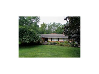 4218 NW Briarcliff Ln, Kansas City, MO 64116