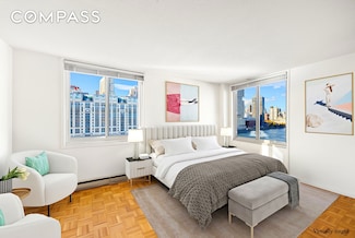 555 Main St Unit 1204, New York, NY 10044