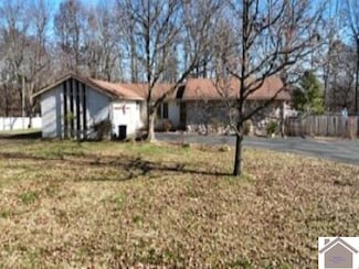 220 Terrace Ln, Paducah, KY 42003