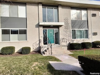 4830 Briarwood Ave Unit 2, Royal Oak, MI 48073