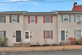 157 S 4th St, Columbia, PA 17512