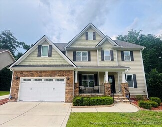 116 Springside Dr, Spring Lake, NC 28390