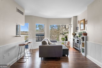 1 Biscayne Dr NW Unit 211, Atlanta, GA 30309