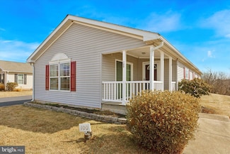 100 Random Rd, Douglassville, PA 19518