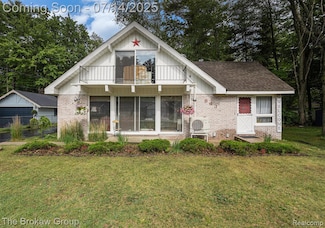 963 Nanette St, Tawas City, MI 48763