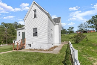 2708 Old State Route 3, Columbia, IL 62236