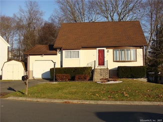 30 Thistle Down Ln, Naugatuck, CT 06770