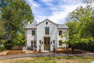 17 Pine Crest Rd, Mountain Brook, AL 35223