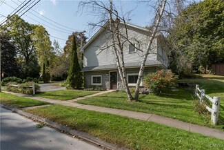 31 Anthony St, Alexandria Bay, NY 13607