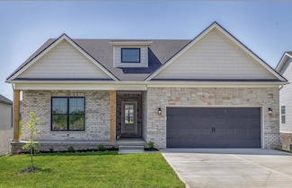1033 Mission Dr, Richmond, KY 40475