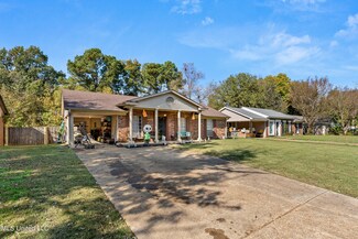 7705 Charleston Dr, Southaven, MS 38671