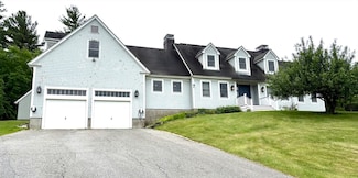 20 Slab Bridge Rd, Assonet, MA 02702