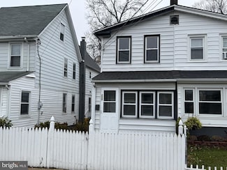 229 Chestnut St, Mount Holly, NJ 08060