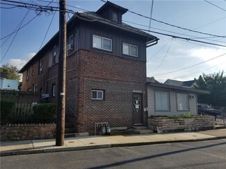 215 E Church St, Slatington, PA 18080